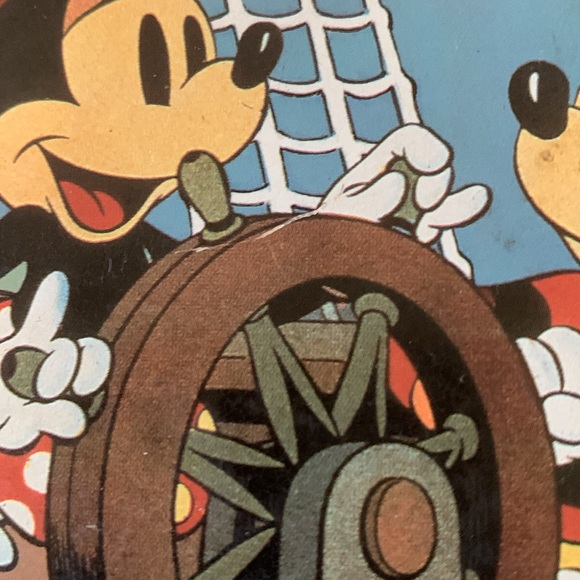 Adorable Mickey and Minnie Mouse cookie tin, vintage condition - Picture 7 of 12